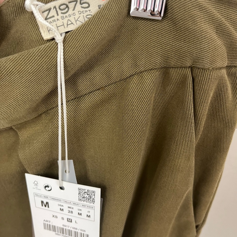 Zara basic dept. - Picture 2 of 2